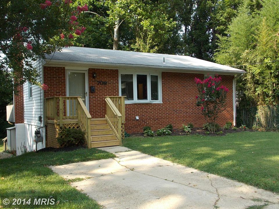 1st image of 709 Carr Ave