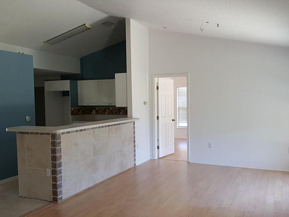 4th image of 1864 Barrington Cir