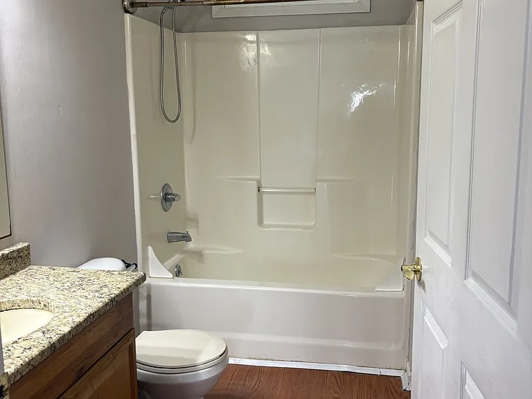 403 Saint Dunstans Ct — Photo 22