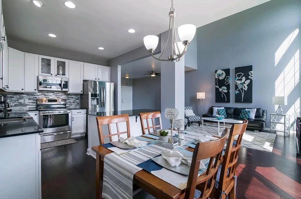 15208 Florist Circle — Photo 2