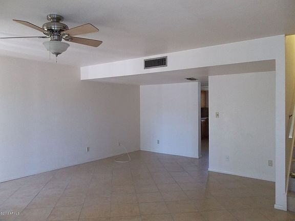 4th image of 1722 W Rose Ln