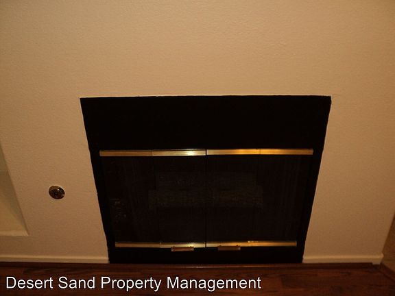 3rd image of 9572 Belle Fountain Ave