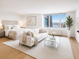 322 W 57th St