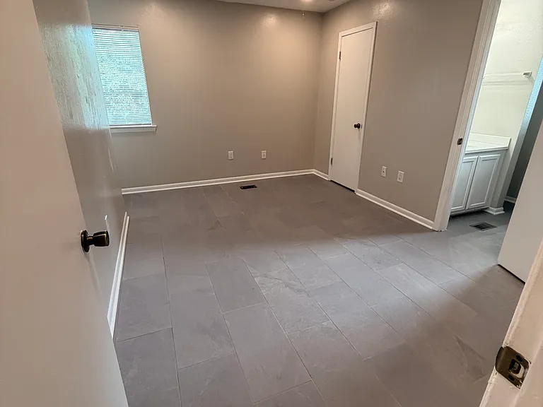 914 Tokalon Ct — Photo 11