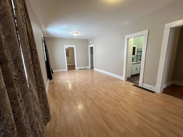 117 W Adams Ave — Photo 23