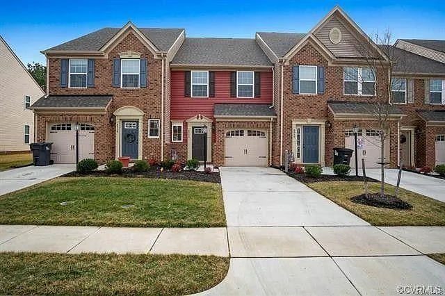 8956 Ringview Dr — Photo 1