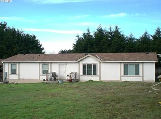 96417 Andruss Dr, Brookings, OR 97415
