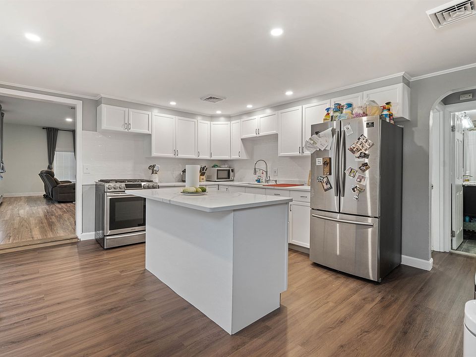 20 Ferson Street, Nashua, NH 03060 Zillow