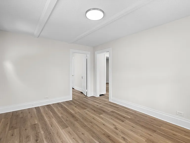 3311 Arlington Dr — Photo 4