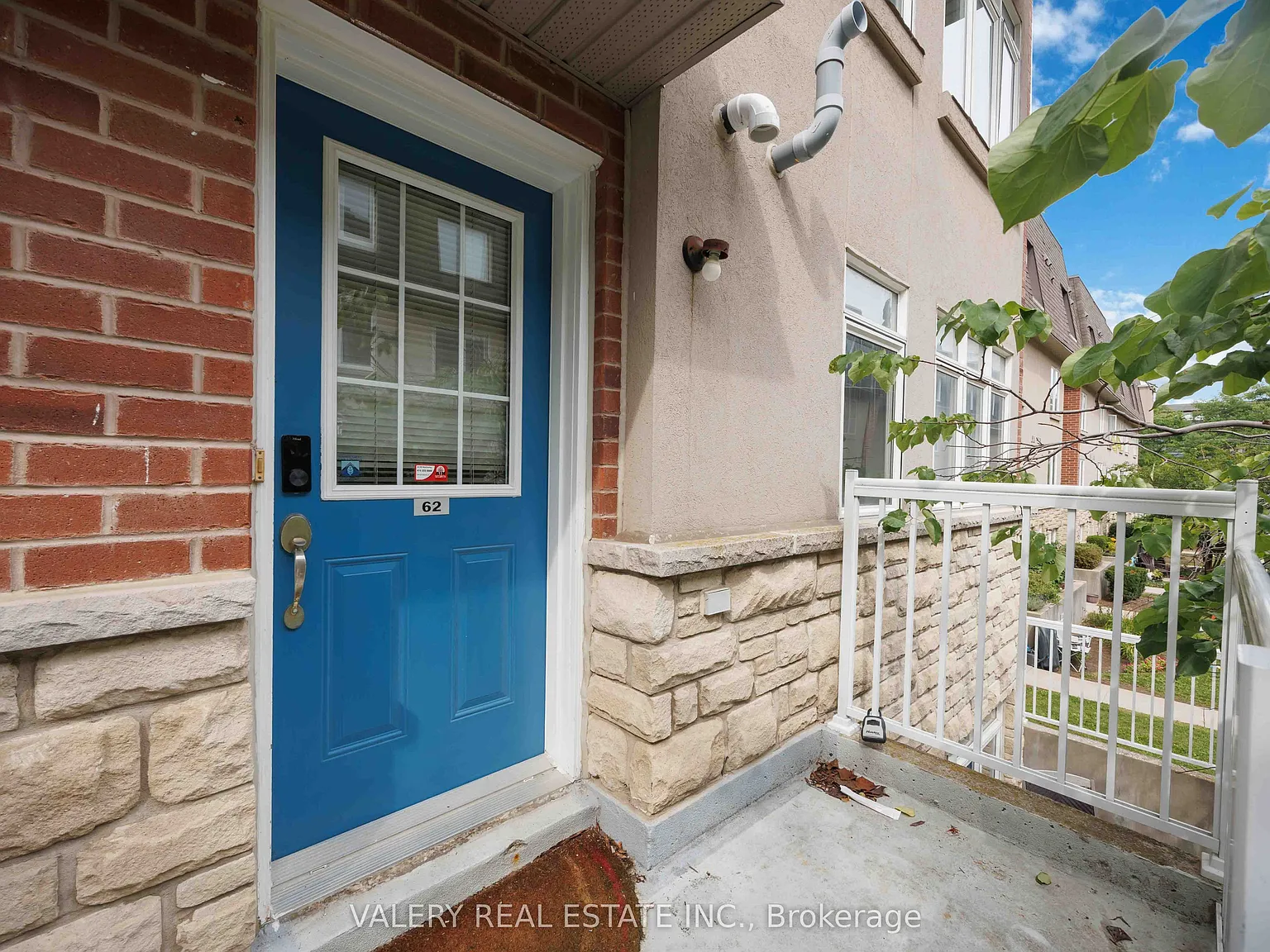 4 bed, $3,350 — Photo 3