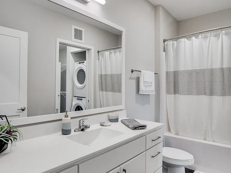 Winchell - 1 Bed / 1 Bath - 593-687 Sq.Ft.