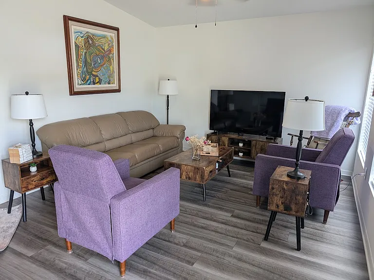 819 Channing St — Photo 10