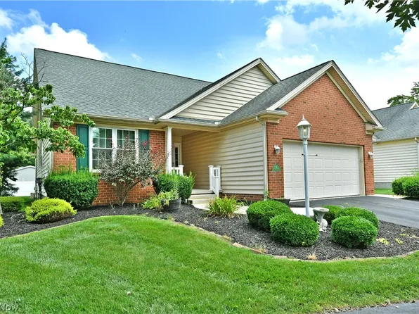 8121 Hitchcock Rd Unit 9, Youngstown, OH 44512