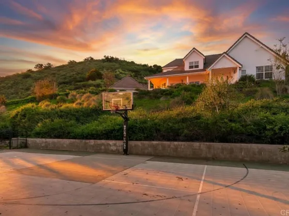 45562 La Cruz Dr, Temecula, CA 92590