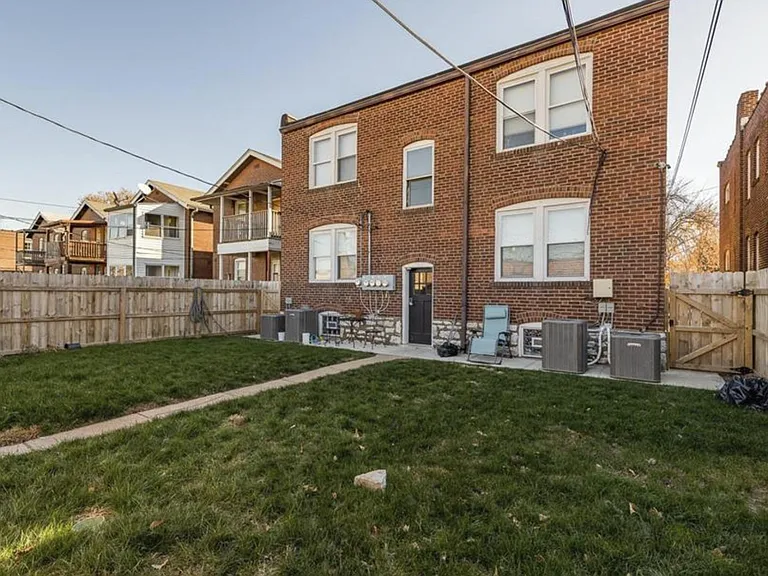2151 Maury Ave #1E — Photo 10