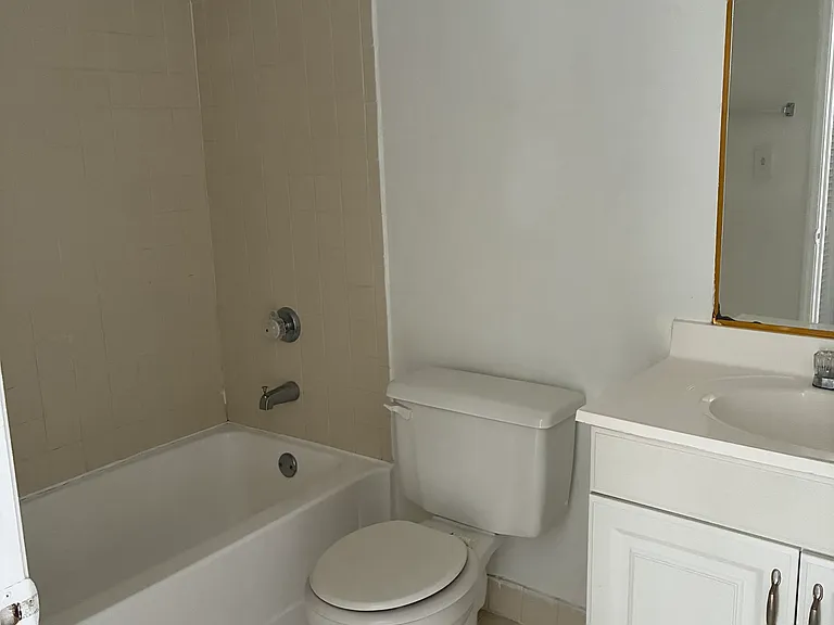 616 NW 26th Ave #4 — Photo 15