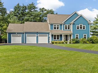 22 Redtail Ln, Carver, MA 02330