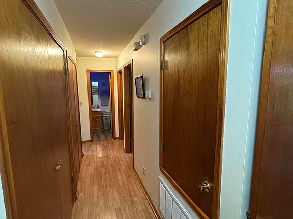 4th image of 1058 Ridge Ave