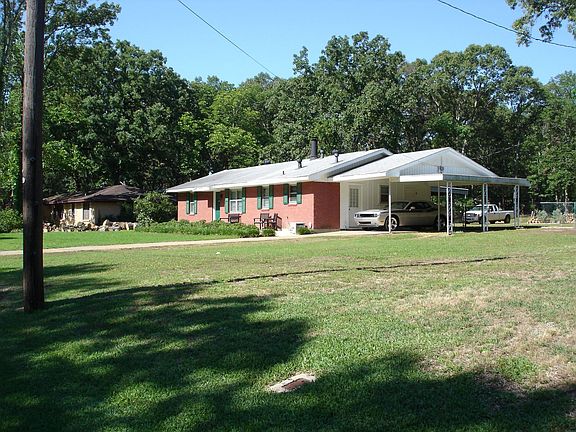 NorthEast corner of house