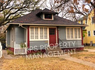 210 SE 4th St, Newton, KS 67114