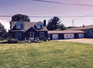 3541 Oak St, Lowellville, OH 44436