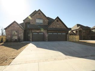 4604 Warbal Trl, Rogers, AR 72758