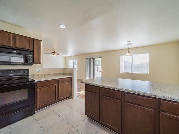 5th image of 2189 W Pinkley Ave