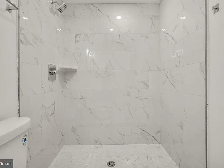 2325 Germantown Ave #1 — Photo 13