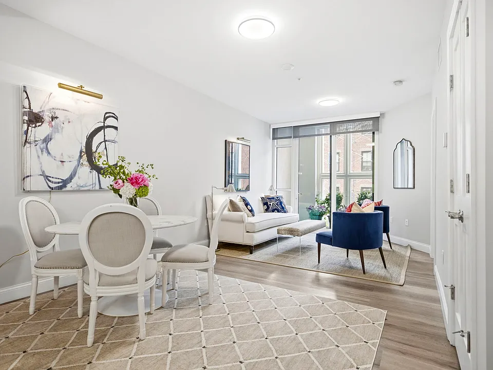 771 Harrison Ave #303A