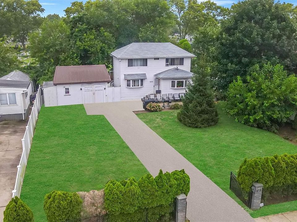 1st image of 1451 Rosser Avenue