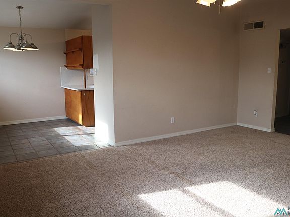 5th image of 209 Circle Dr