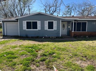 105 Twining Dr, Denison, TX 75020