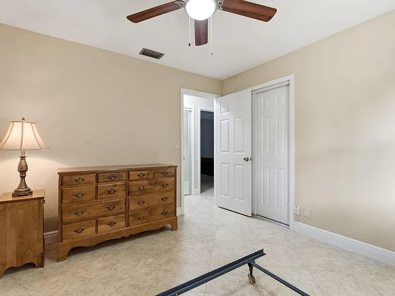 2545 Conroy Dr — Photo 11