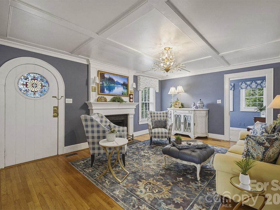 1st image of 406 N Green St