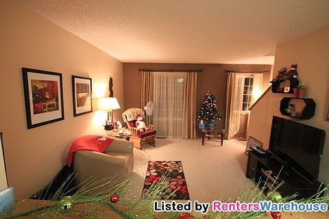 5th image of 4825 Elm Dr N Unit 4