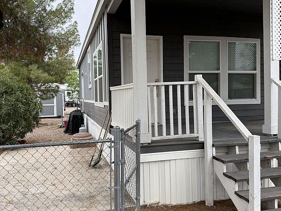3rd image of 1535 W Thatcher Blvd #66A