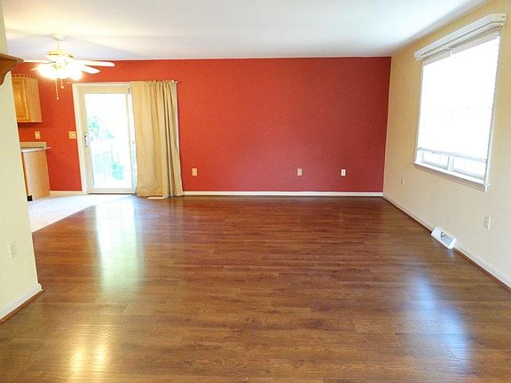 Living/Dining Area