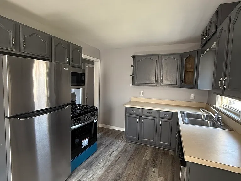 18343 Oakwood Ave — Photo 4