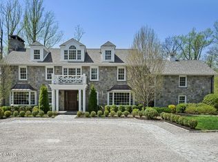 33 Cliffdale Rd, Greenwich, CT 06831