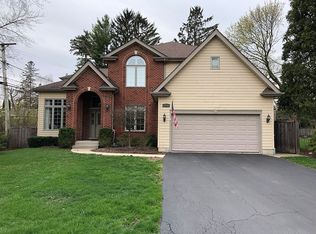 429 Buckingham Pl, Libertyville, IL 60048