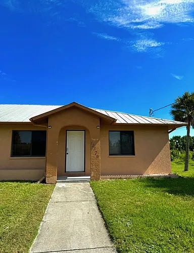 17370 W Carnegie Cir #2 Photo 1