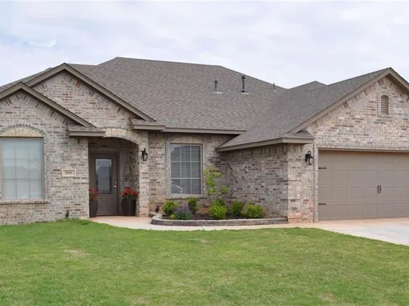 1001 Isabella Ln, Altus, OK 73521