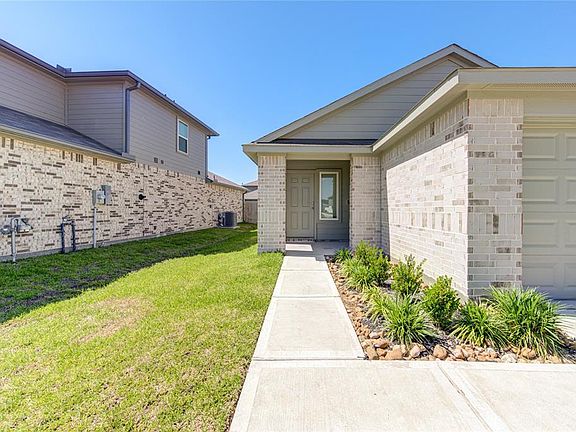 3rd image of 5455 Portwood Acres Drive