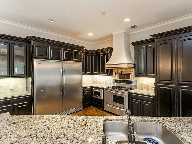 3817 Bowser Ave #C — Photo 35
