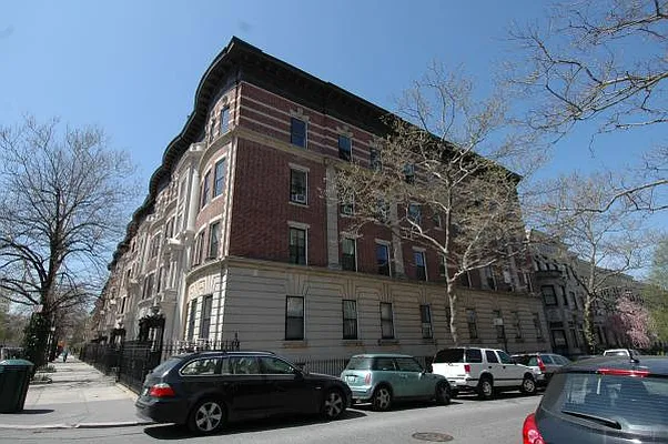 Sold by Douglas Elliman | media 17