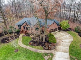2918 Elmwood Ct, Fort Wayne, IN 46804