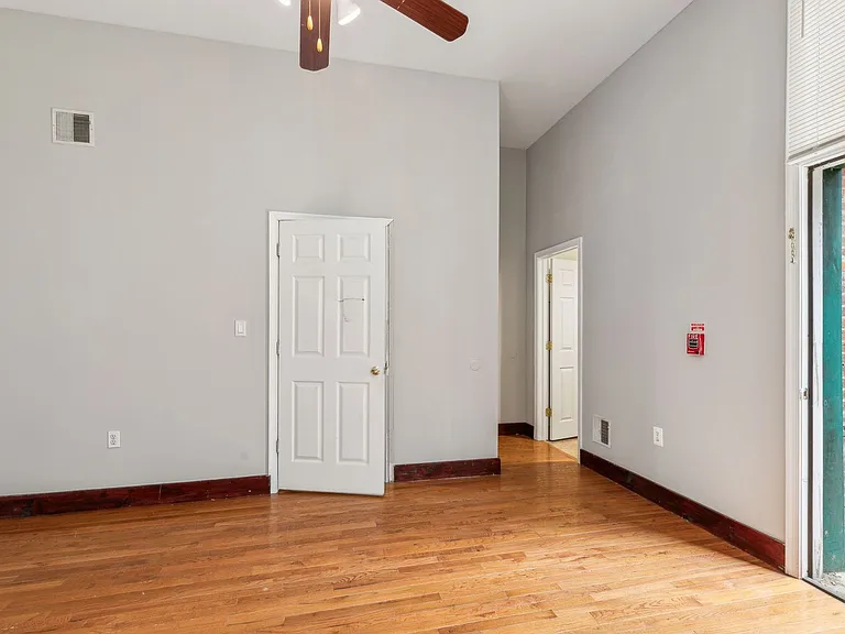 3412 Spring Partners LP — Photo 185