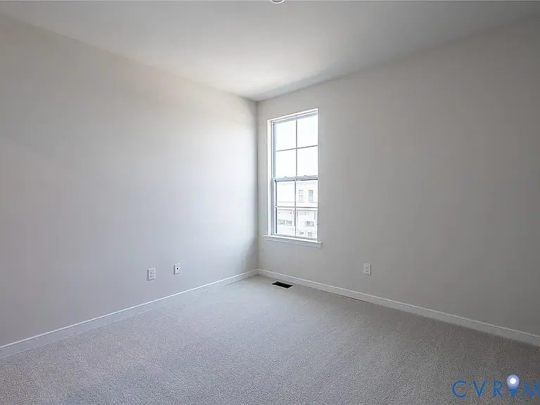 3406-4A Carlton St — Photo 11
