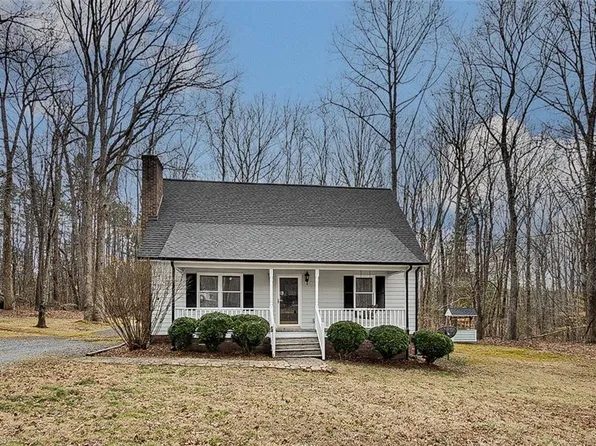 1349 Arabian Dr, Asheboro, NC 27205
