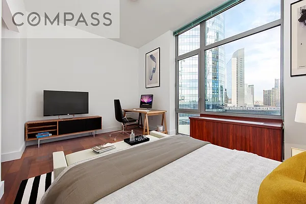 Rented by Compass | media 14